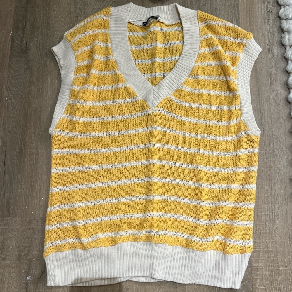 ZARA Yellow and White Striped Sleeveless Sweater